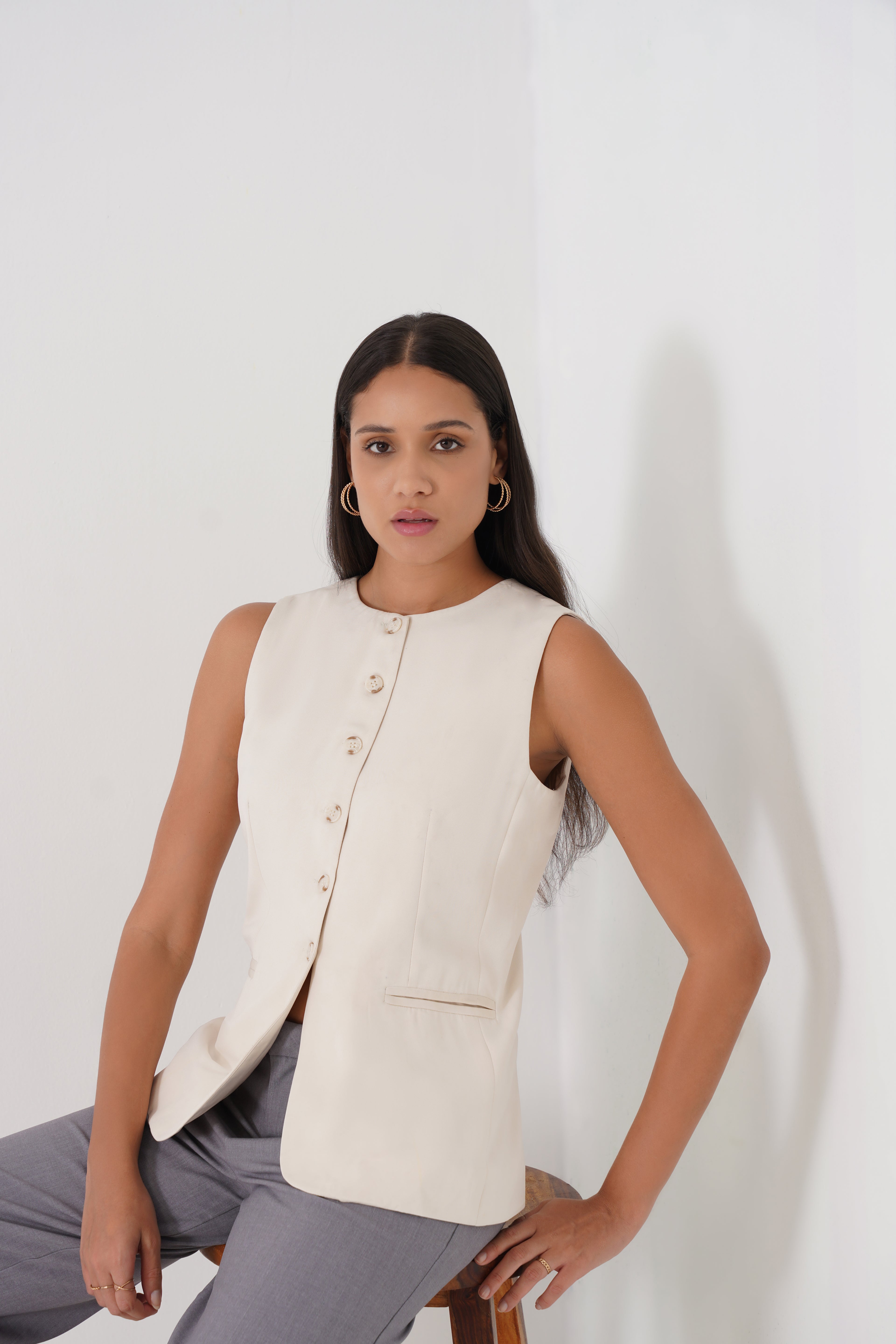 Button-Down Soft Vest (Beige)